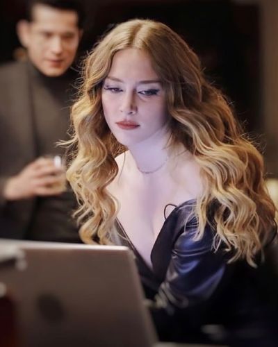 Hayal Köseoğlu seksi ifşa fotoğrafı 80681