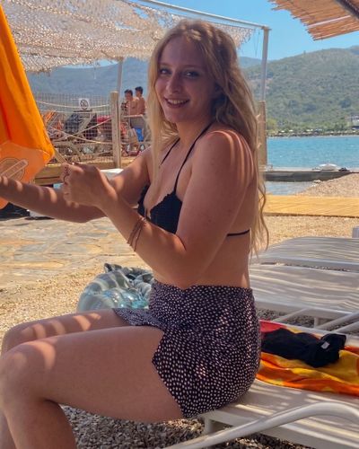 Hayal Köseoğlu seksi ifşa fotoğrafı 370
