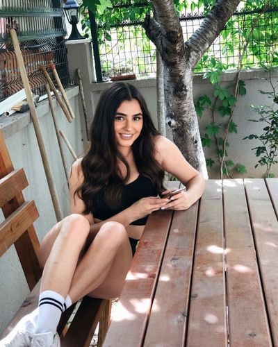 Hazal Çağlar seksi ifşa fotoğrafı 195