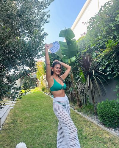Hazal Çağlar seksi ifşa fotoğrafı 28