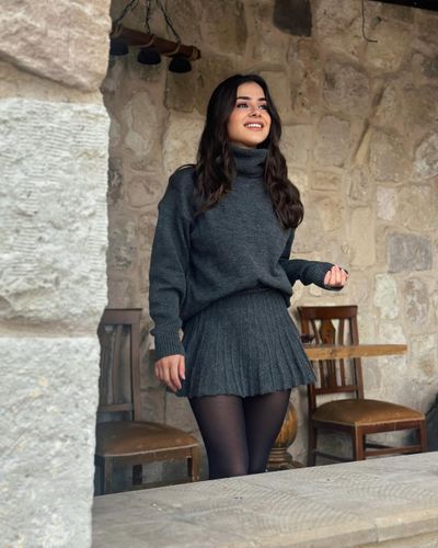 Hazal Çağlar seksi ifşa fotoğrafı 68