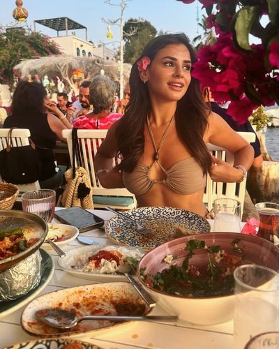 Hazal Çağlar seksi ifşa fotoğrafı 6