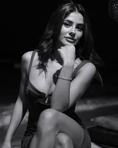 Hazal Çağlar seksi ifşa fotoğrafı 79
