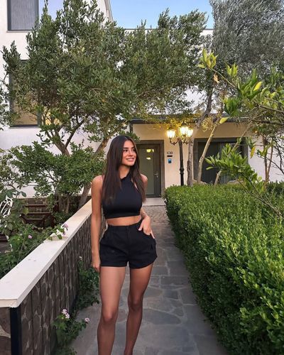 Hazal Çağlar seksi ifşa fotoğrafı 80