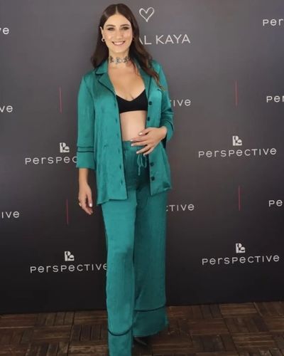 Hazal Kaya seksi ifşa fotoğrafı 80383