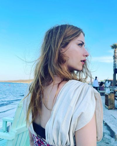 Hazal Kaya seksi ifşa fotoğrafı 80293