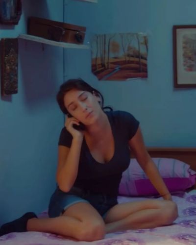 Hazal Kaya seksi ifşa fotoğrafı 80277