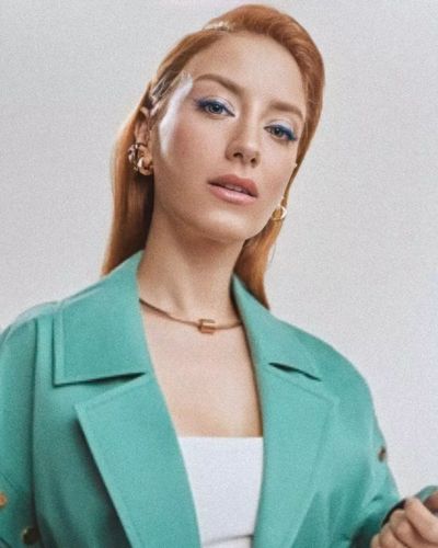 Hazal Kaya seksi ifşa fotoğrafı 80234
