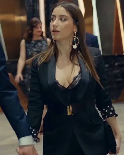 Hazal Kaya seksi ifşa fotoğrafı 80201