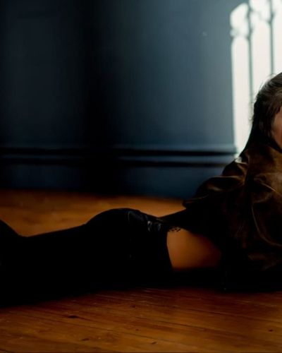 Hazal Kaya seksi ifşa fotoğrafı 80192