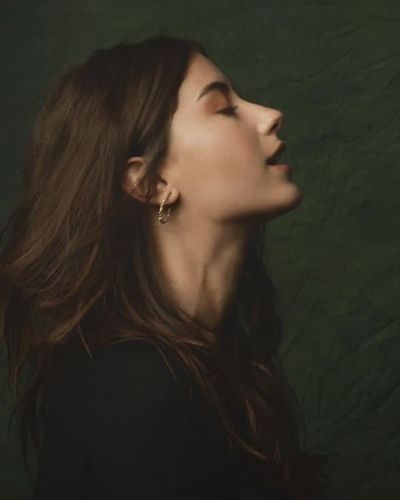 Hazal Kaya seksi ifşa fotoğrafı 80188