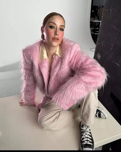Hazal Kaya seksi ifşa fotoğrafı 486