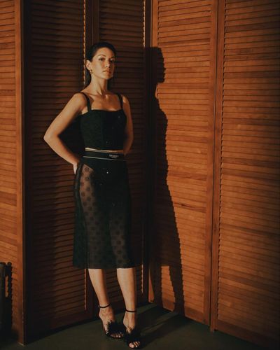 Hazal Subaşı seksi ifşa fotoğrafı 137