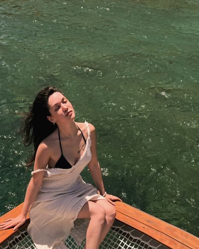 Hazal Subaşı seksi ifşa fotoğrafı 15