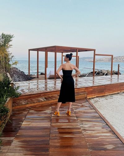 Hazal Subaşı seksi ifşa fotoğrafı 16