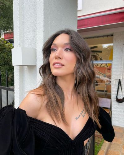 Hazal Subaşı seksi ifşa fotoğrafı 31882
