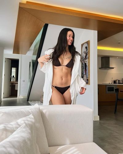 Hazal Subaşı seksi ifşa fotoğrafı 28