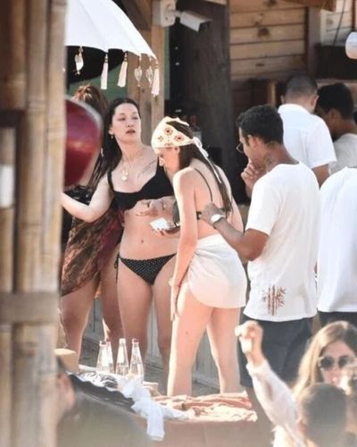 Hazal Subaşı seksi ifşa fotoğrafı 31851
