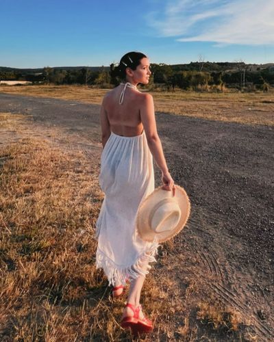 Hazal Subaşı seksi ifşa fotoğrafı 2