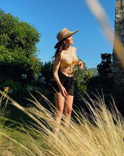 Hazal Subaşı seksi ifşa fotoğrafı 31819