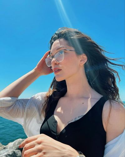 Hazal Subaşı seksi ifşa fotoğrafı 31801