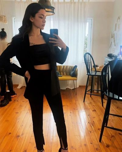 Hazal Subaşı seksi ifşa fotoğrafı 31736