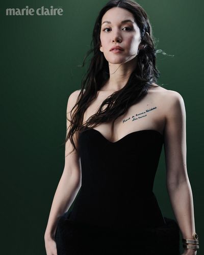 Hazal Subaşı seksi ifşa fotoğrafı 33