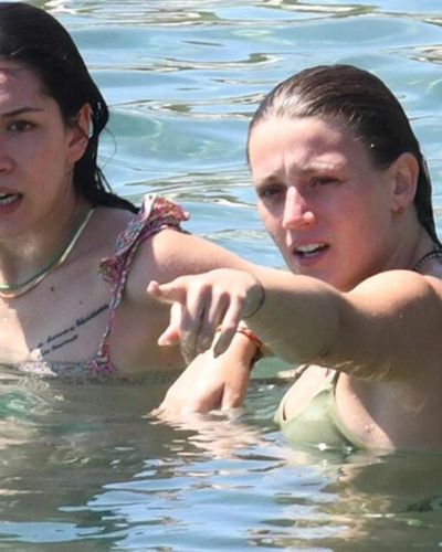 Hazal Subaşı seksi ifşa fotoğrafı 31650