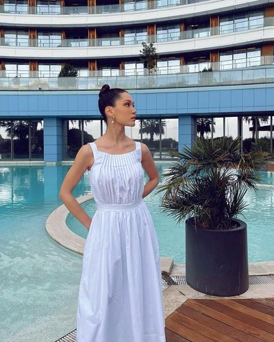 Hazal Subaşı seksi ifşa fotoğrafı 31600