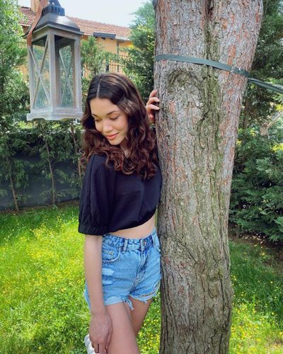 Hazal Subaşı seksi ifşa fotoğrafı 31541