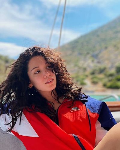 Hazal Subaşı seksi ifşa fotoğrafı 449