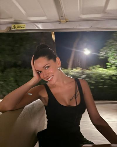 Hazal Subaşı seksi ifşa fotoğrafı 44