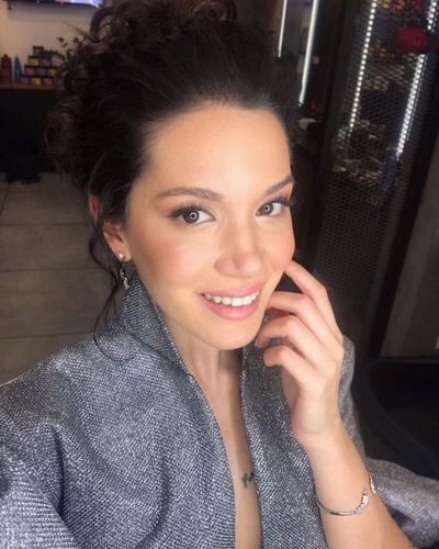 Hazal Subaşı seksi ifşa fotoğrafı 463