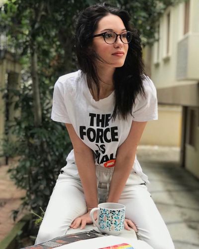 Hazal Subaşı seksi ifşa fotoğrafı 465