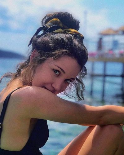 Hazal Subaşı seksi ifşa fotoğrafı 468