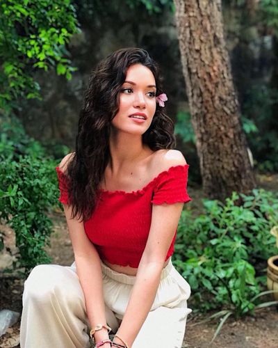 Hazal Subaşı seksi ifşa fotoğrafı 470