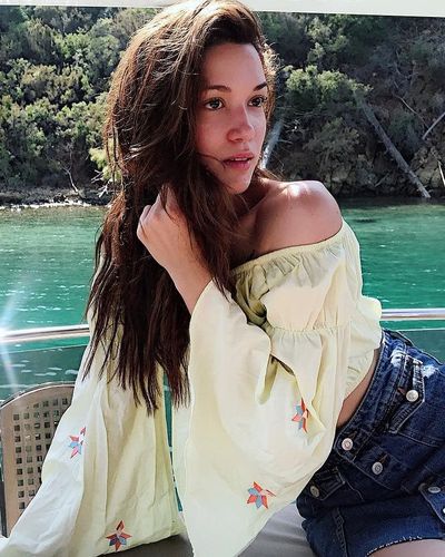 Hazal Subaşı seksi ifşa fotoğrafı 480