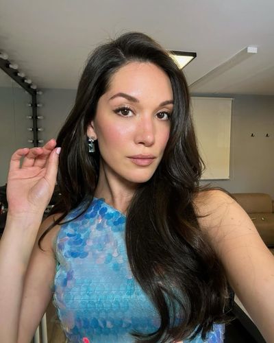 Hazal Subaşı seksi ifşa fotoğrafı 495