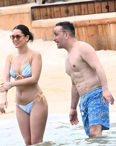 Hazal Subaşı seksi ifşa fotoğrafı 529