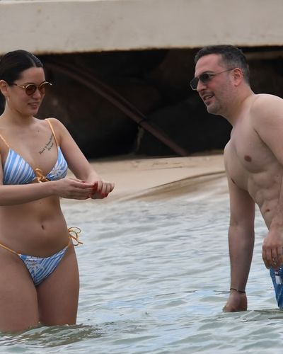 Hazal Subaşı seksi ifşa fotoğrafı 531