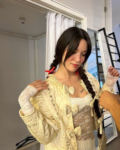 Hazal Subaşı seksi ifşa fotoğrafı 58