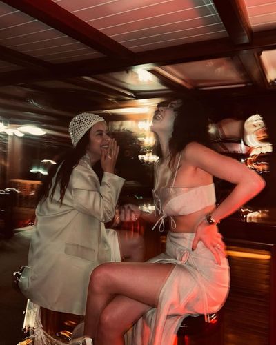 Hazal Subaşı seksi ifşa fotoğrafı 99
