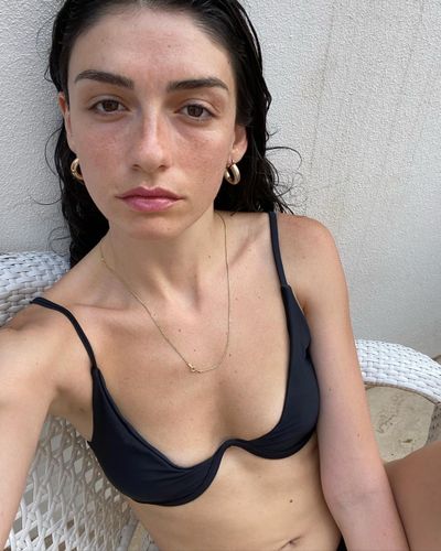 Hazar Erguclu seksi ifşa fotoğrafı 79873