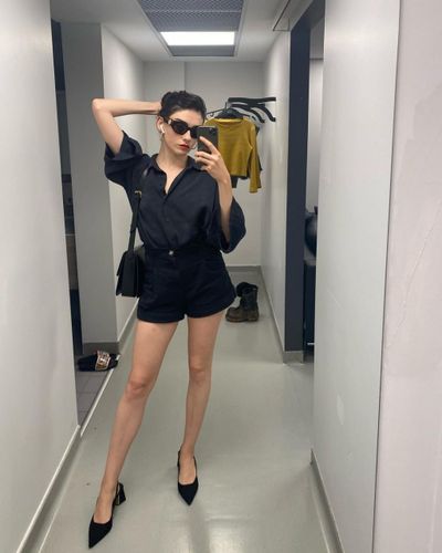 Hazar Erguclu seksi ifşa fotoğrafı 79862