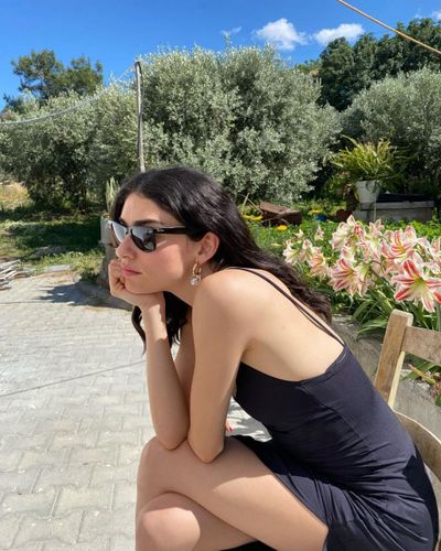 Hazar Erguclu seksi ifşa fotoğrafı 79839