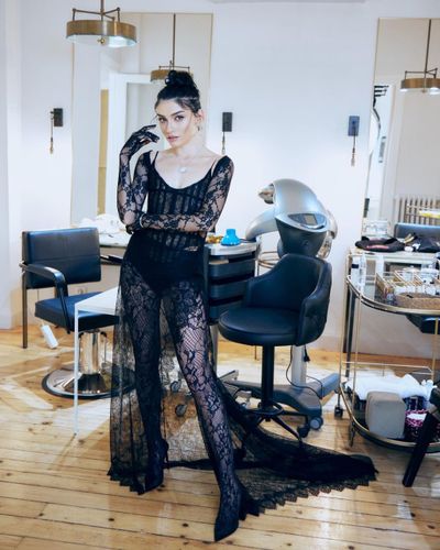 Hazar Erguclu seksi ifşa fotoğrafı 79834