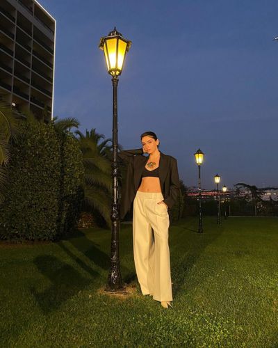 Hazar Erguclu seksi ifşa fotoğrafı 79771