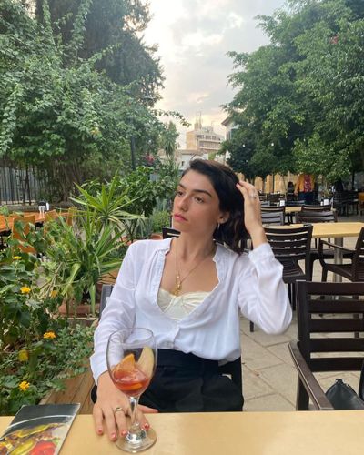Hazar Erguclu seksi ifşa fotoğrafı 79764