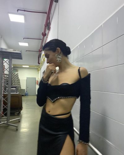 Hazar Erguclu seksi ifşa fotoğrafı 79743