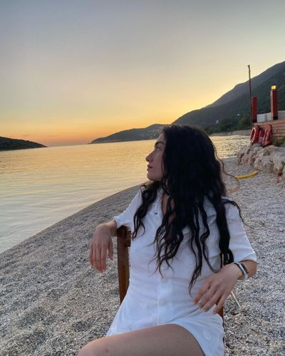 Hazar Erguclu seksi ifşa fotoğrafı 79730